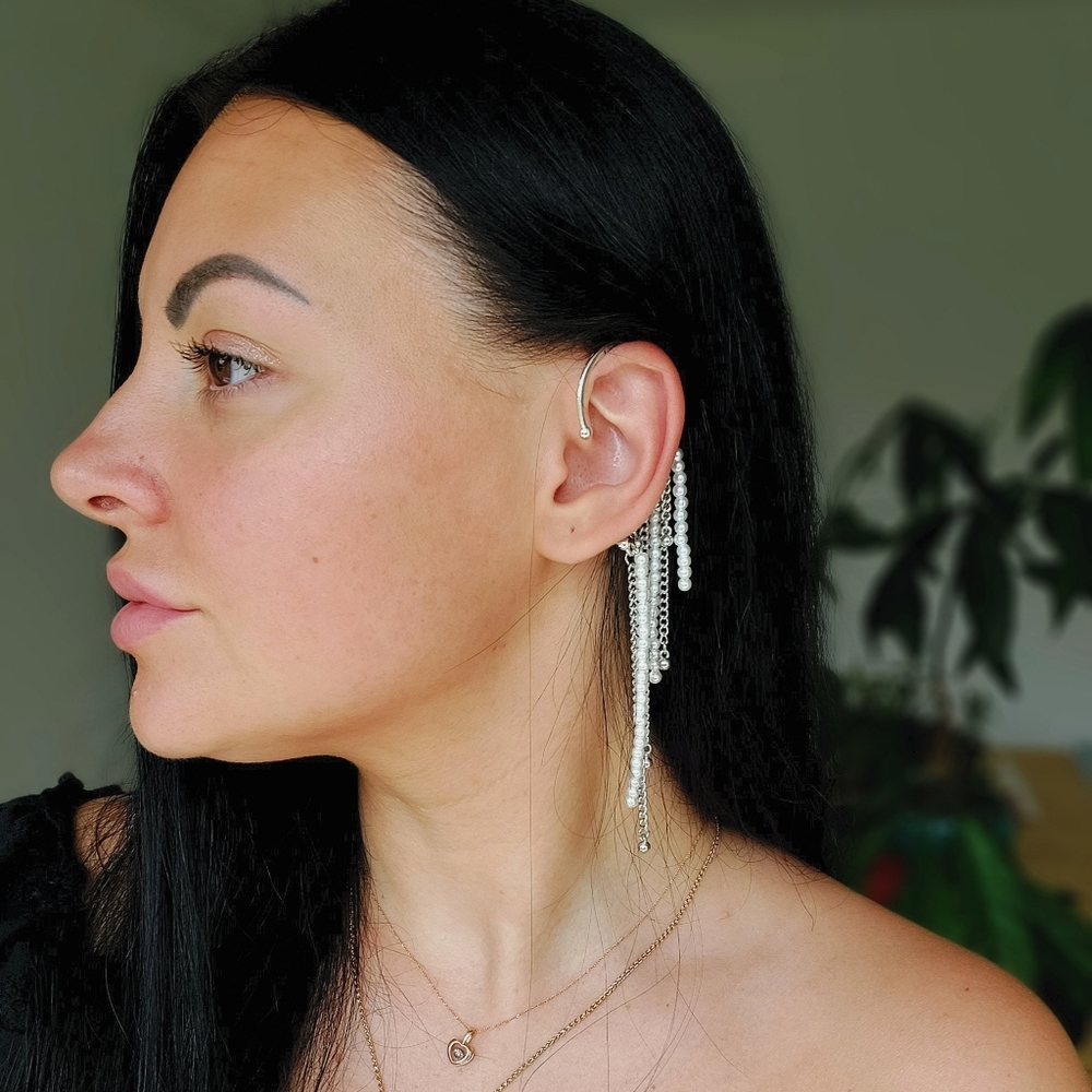 Brand New silver mono ear cuff with pearls for both ears - Picture 2 of 7
